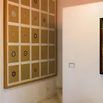 Trastevere Art And Books Luxury *