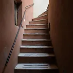 Trastevere Art And Books Luxury