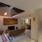 Apartment Trastevere Art And Books Luxury *