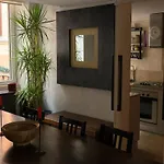 Trastevere Art And Books Luxury