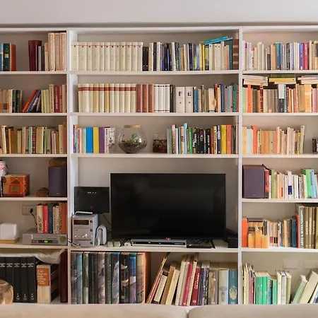 Trastevere Art And Books Luxury ローマ