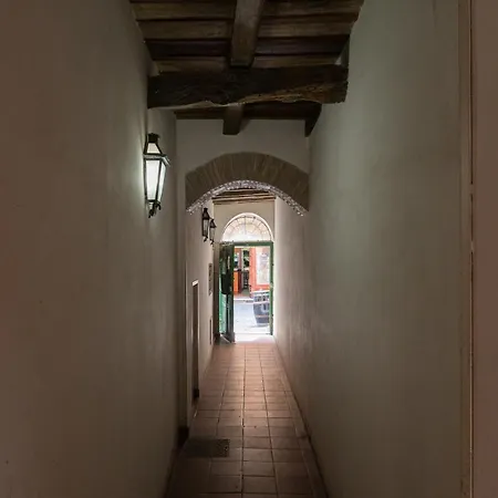 Trastevere Art And Books Luxury * ローマ