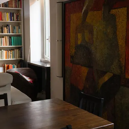 Trastevere Art And Books Luxury アパート *