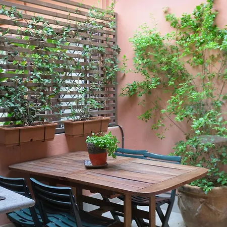 アパート Trastevere Art And Books Luxury ローマ