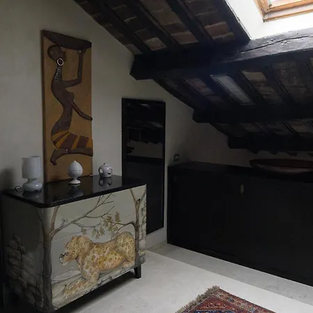 Trastevere Art And Books Luxury ローマ