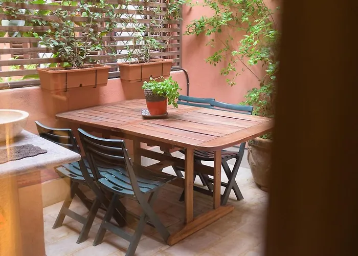 Trastevere Art And Books Luxury * רומא